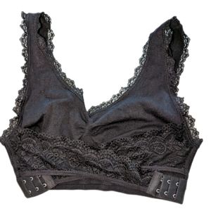 (3 for $20) Pretty Lace Cross-Over Bra - Black - XL